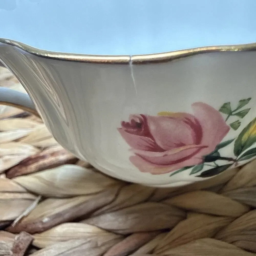 Crown Prince Bone China England Tea Cup Pink Yellow Roses Gold Trim Vintage READ